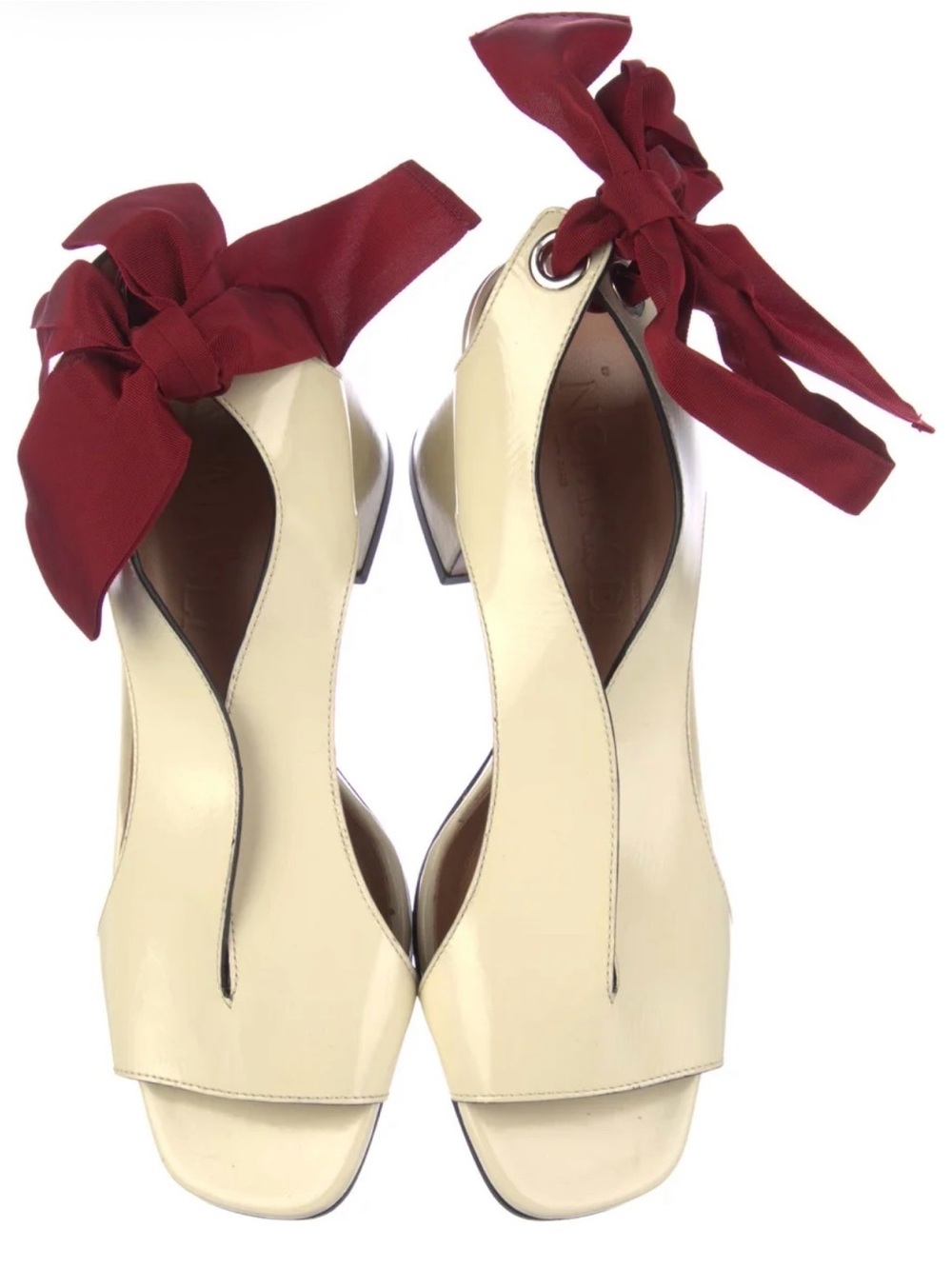 Nomasei Leather T-Strap Heels Size: US 7/ EU 37